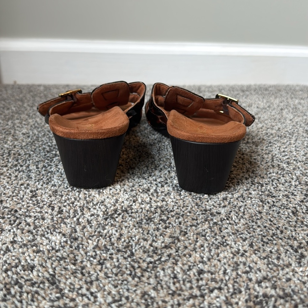 Vionic Wedges - image 4